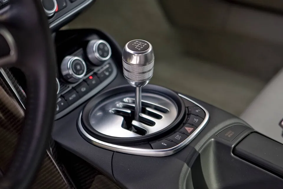 How to Drive a Stick Shift? Follow the Guide - KV Auto