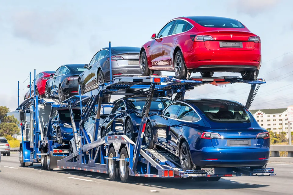 How Much Does It Cost to Ship a Car